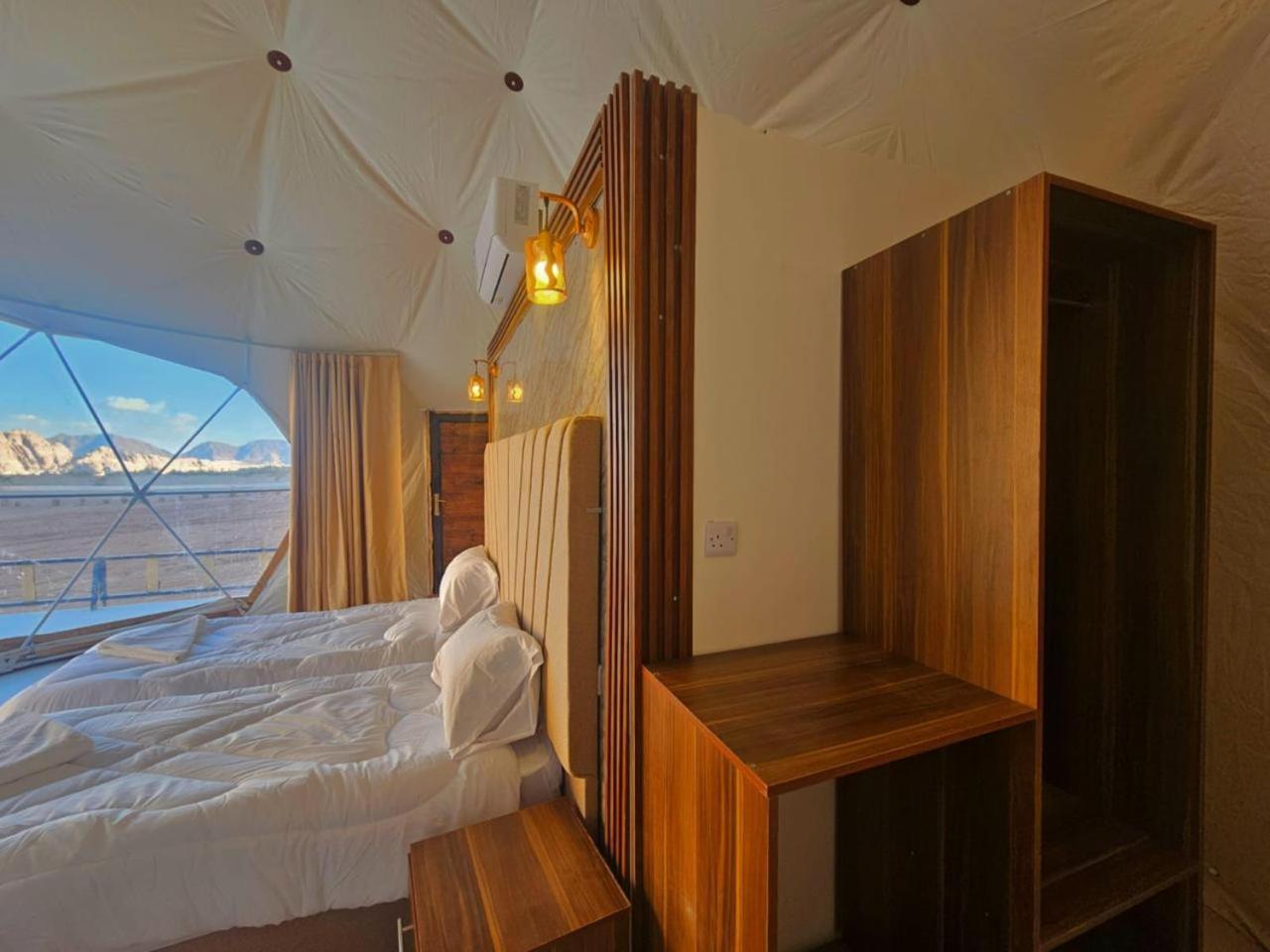 Sunrise Luxury Camp Hotell Wadi Rum Exteriör bild